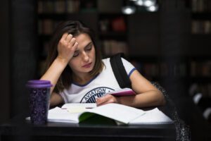 focus on studies without getting distracted